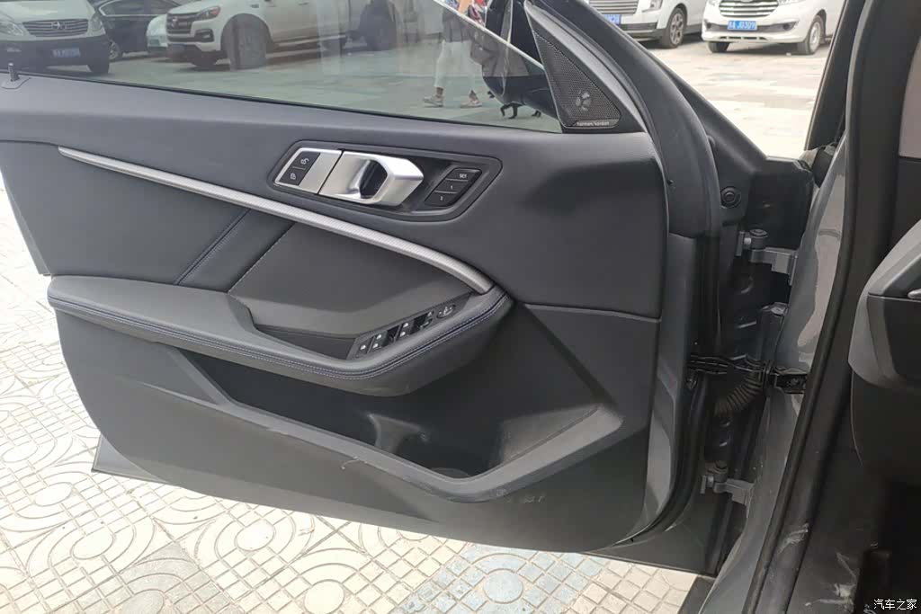 BMW 2 Series, 2023 7