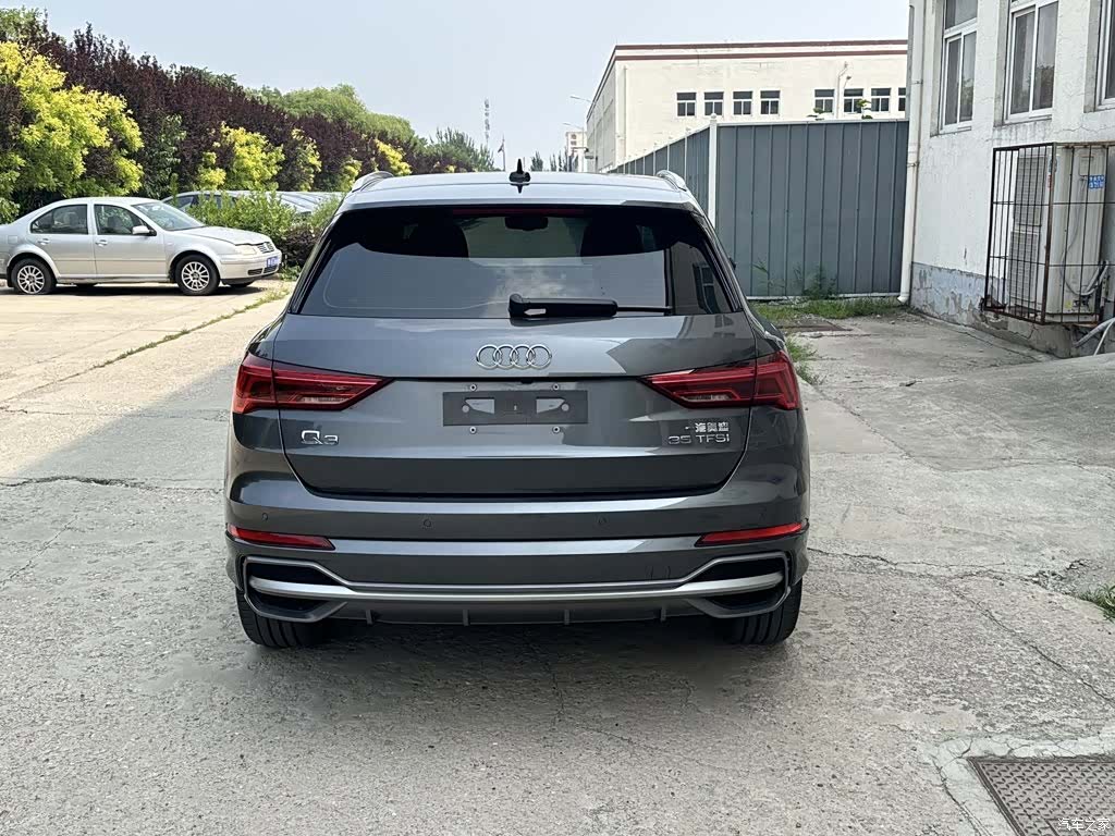 Audi Q3, 2022 12