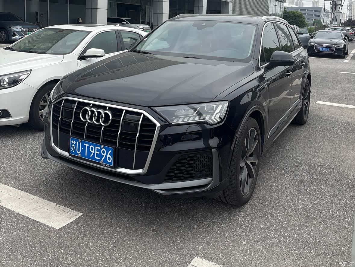 Audi Q7, 2021 1