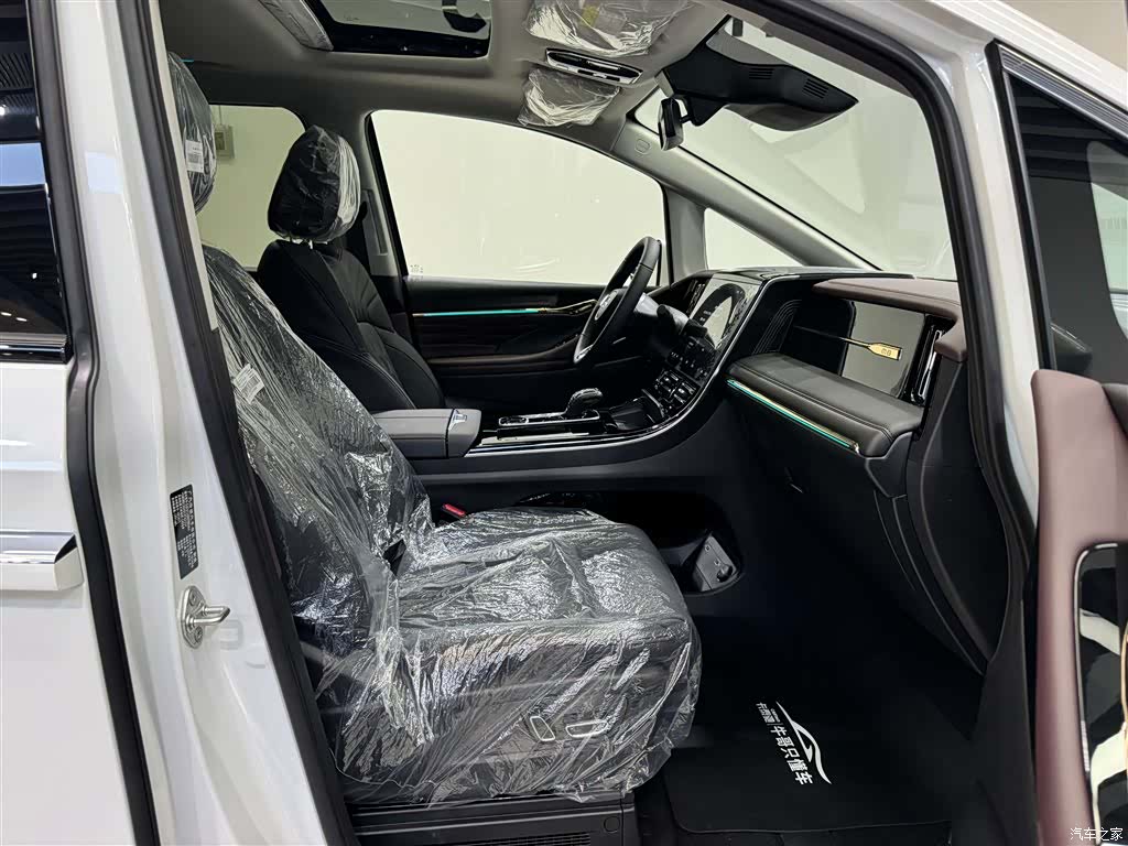 Trumpchi M8, 2024 16
