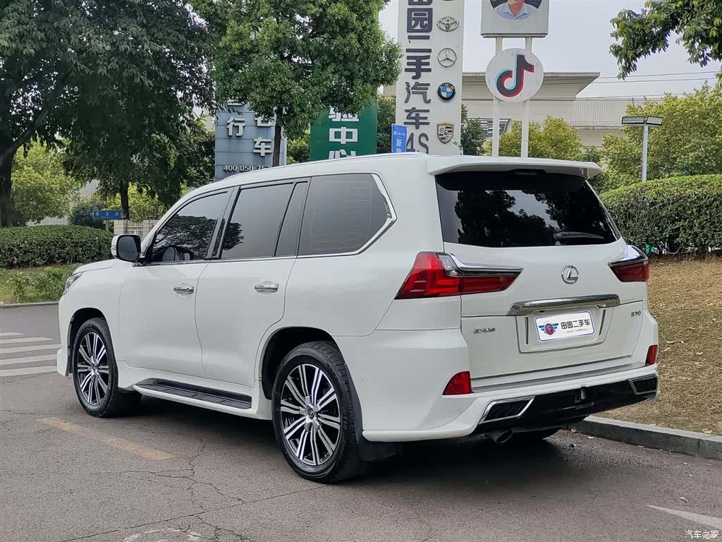 Lexus LX, 2020 4