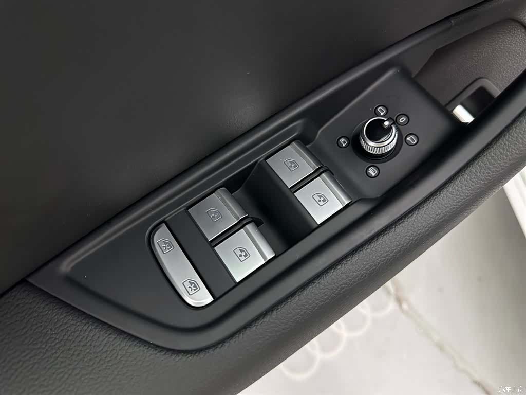 Audi A4L, 2024 23