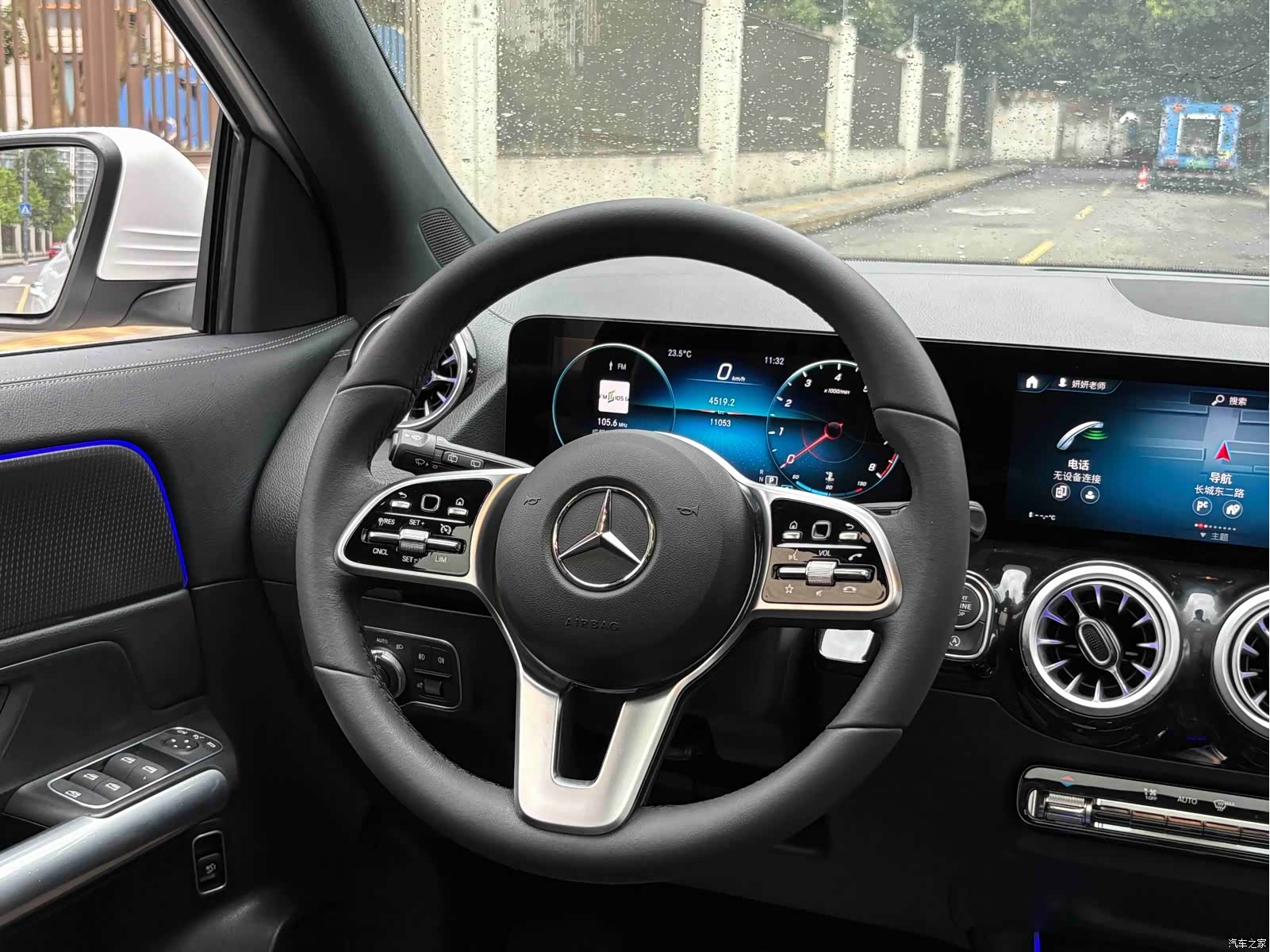 Mercedes-Benz GLA, 2022 18