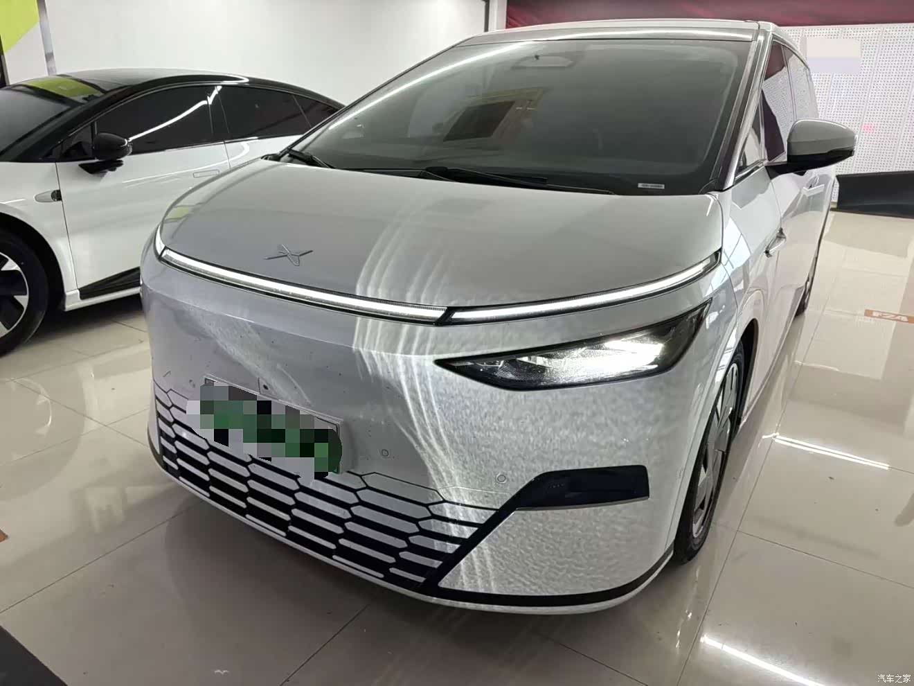 Xpeng X9, 2024 1