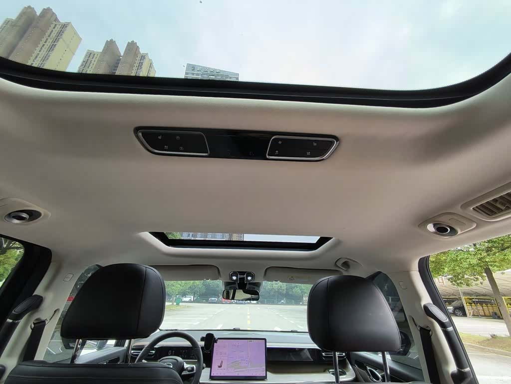 Trumpchi E8, 2024 8