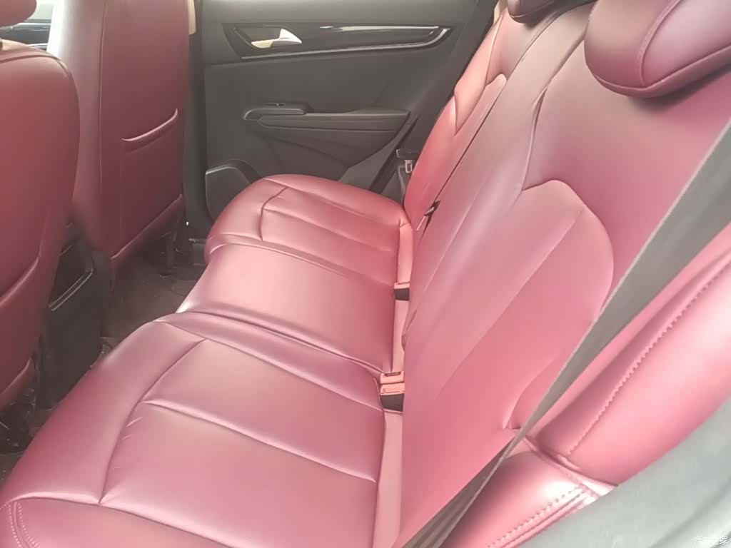 DongFeng AX5, 2017 17