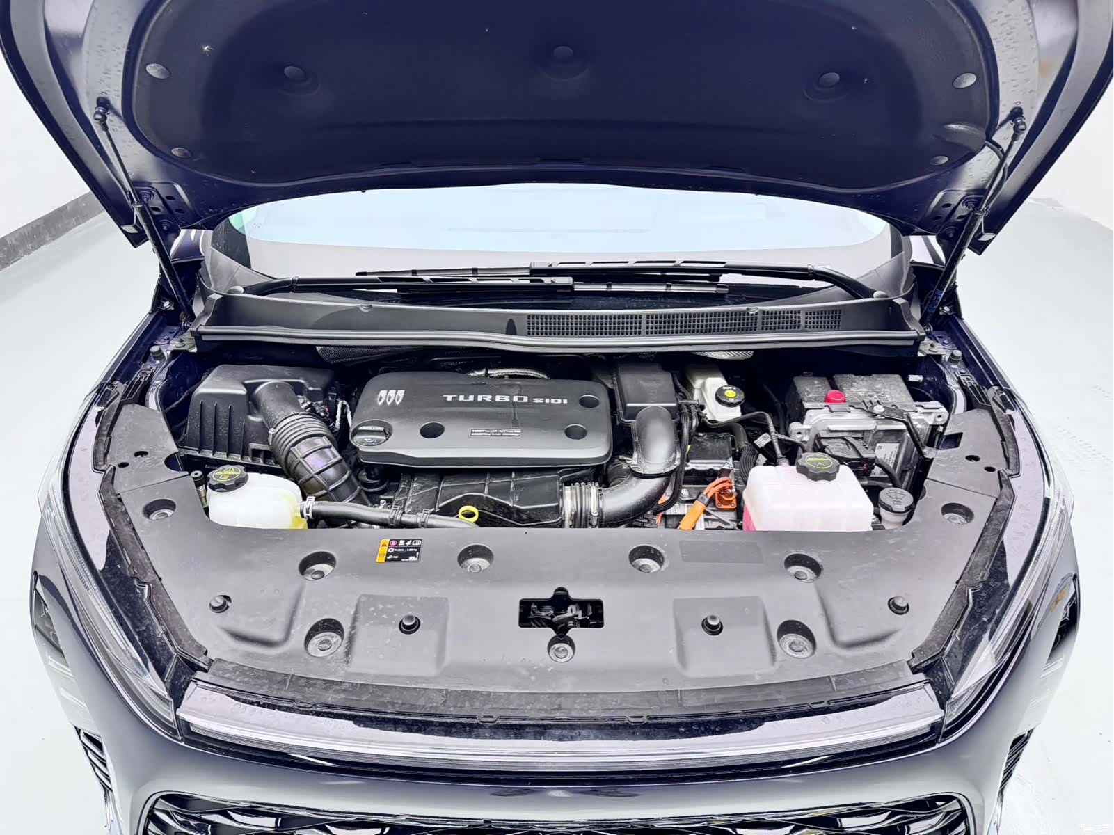 Buick GL8, 2025 9