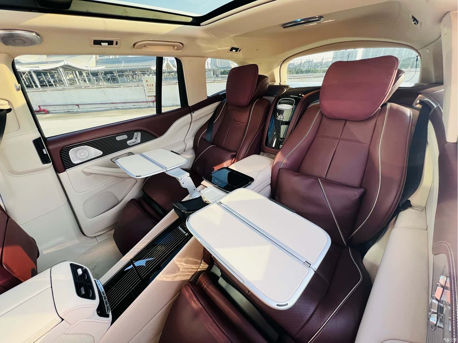 Mercedes-Benz GLS, 2023 10