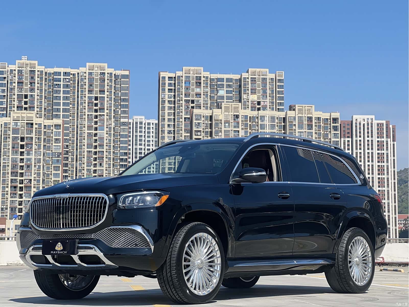 Mercedes-Benz GLS, 2023 1