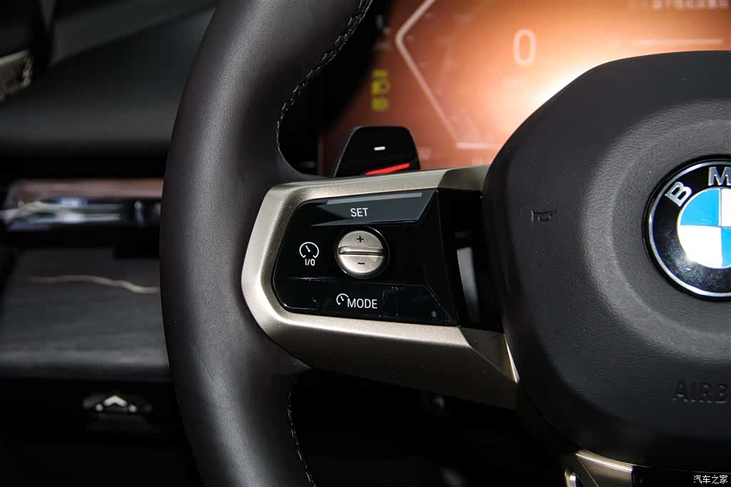 BMW 5 Series, 2025 27