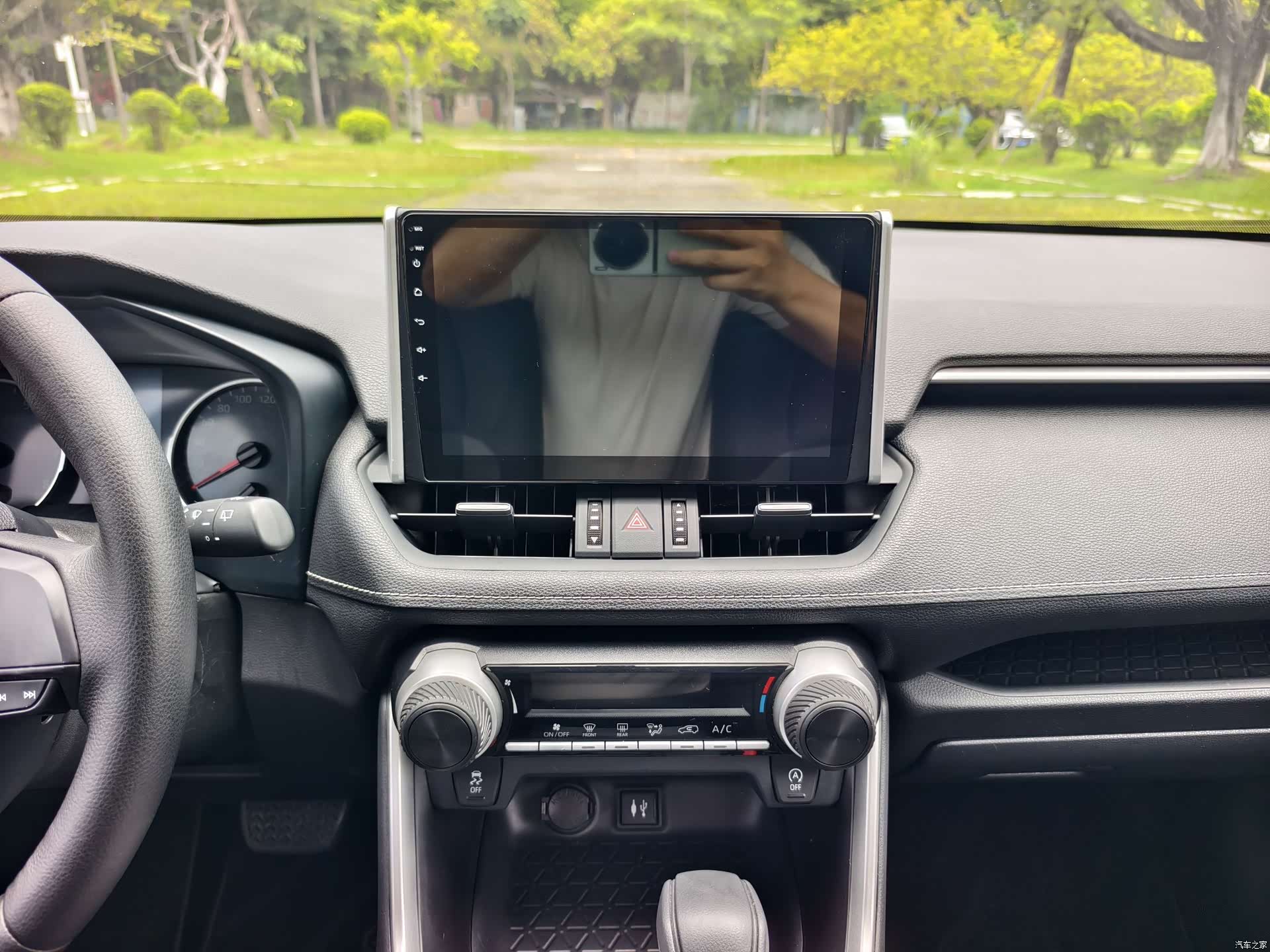 Toyota Wildlander, 2022 8