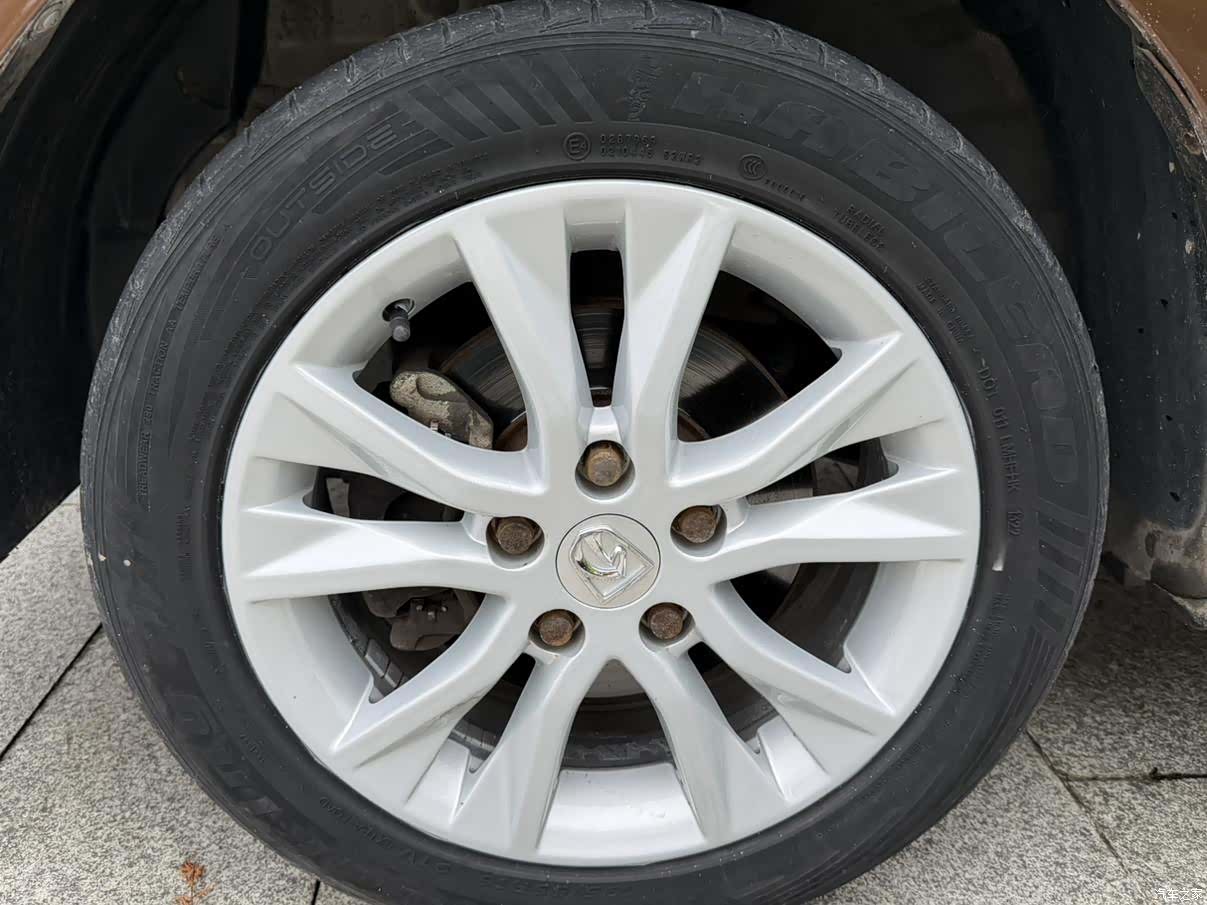 Wuling 730, 2016 11