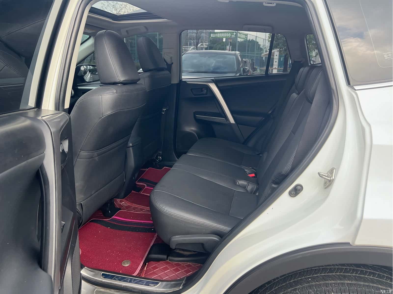 Toyota RAV4, 2019 12