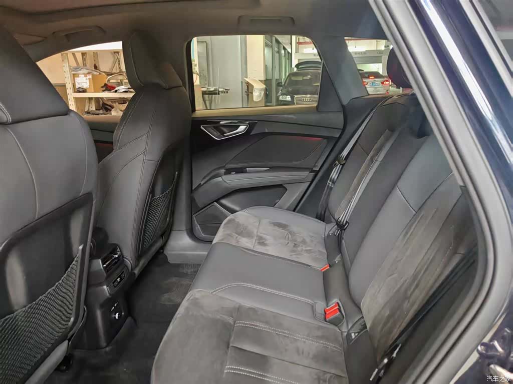 Audi Q4 e-tron, 2023 21