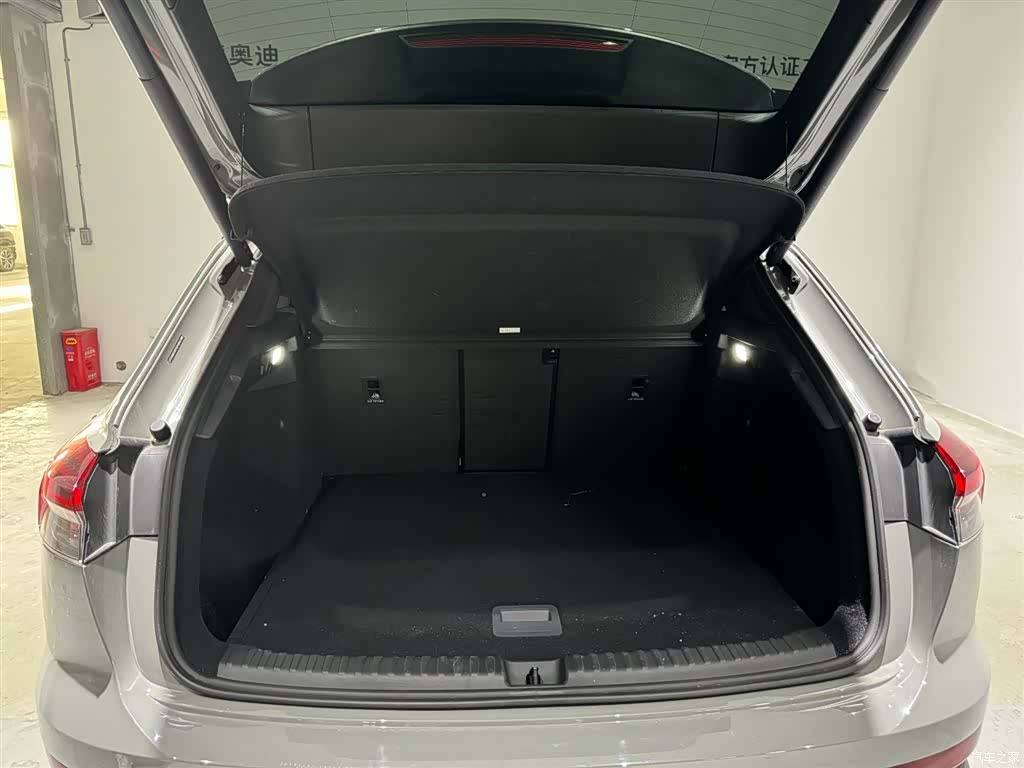 Audi Q4 e-tron, 2024 7