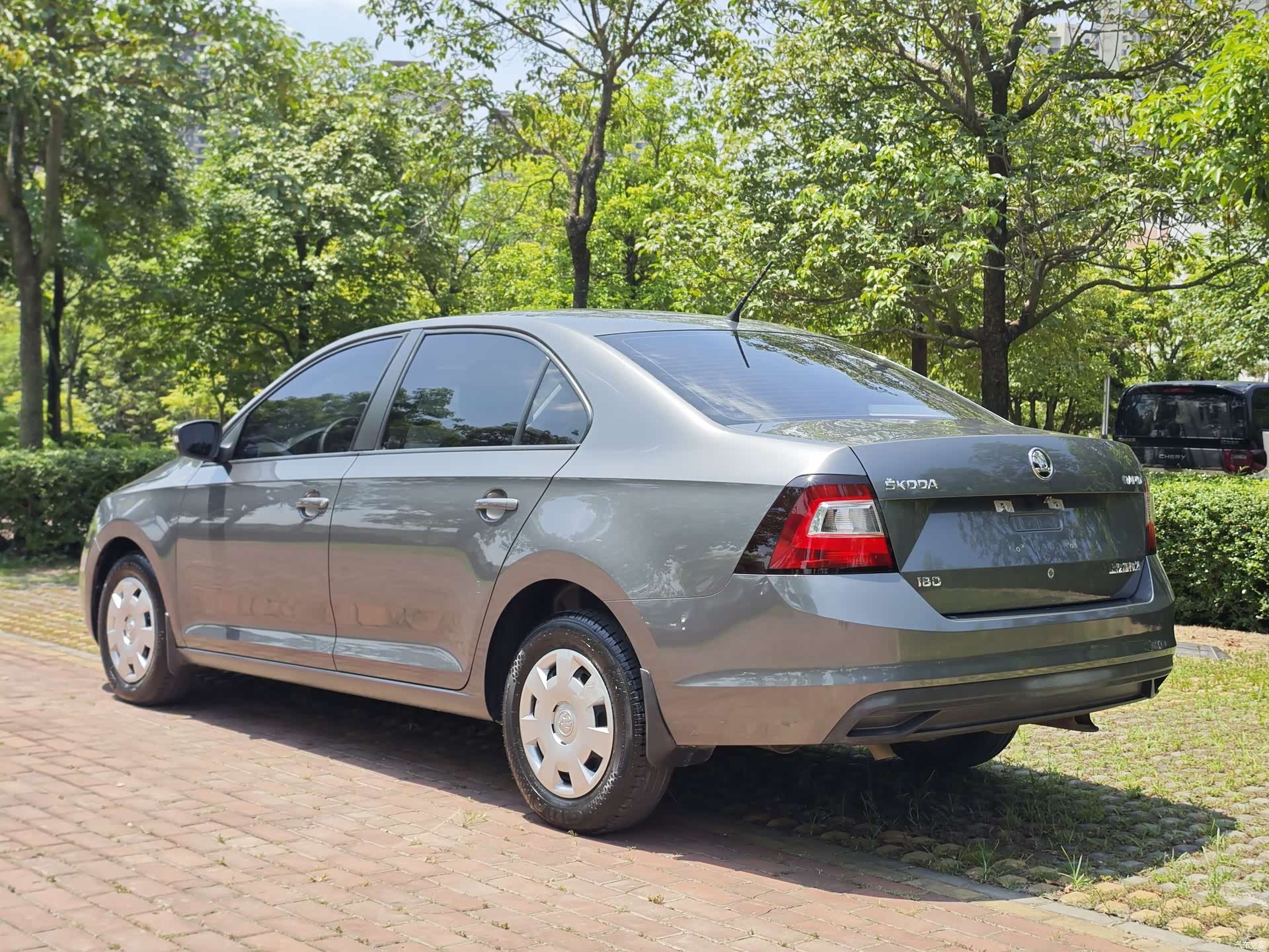 Skoda Rapid, 2018 все фото