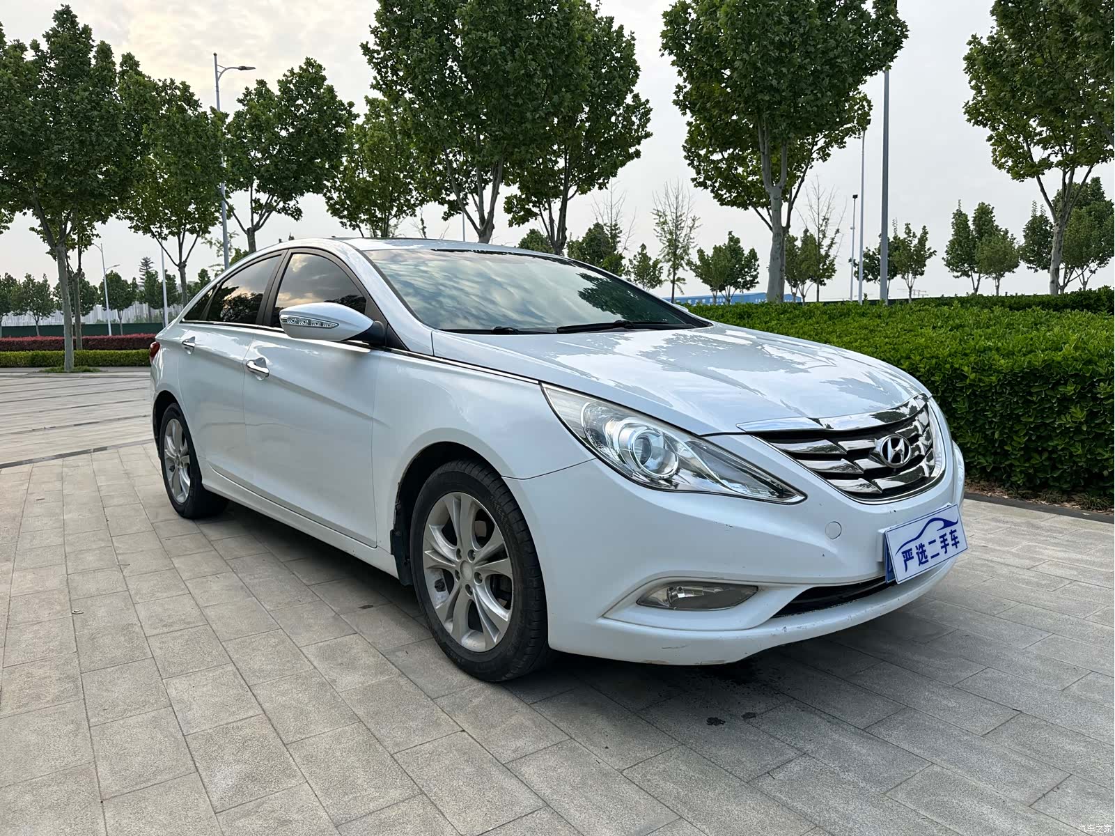 Hyundai Sonata, 2012 3