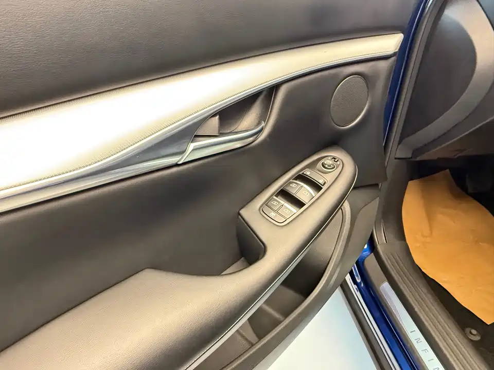 Infiniti QX50