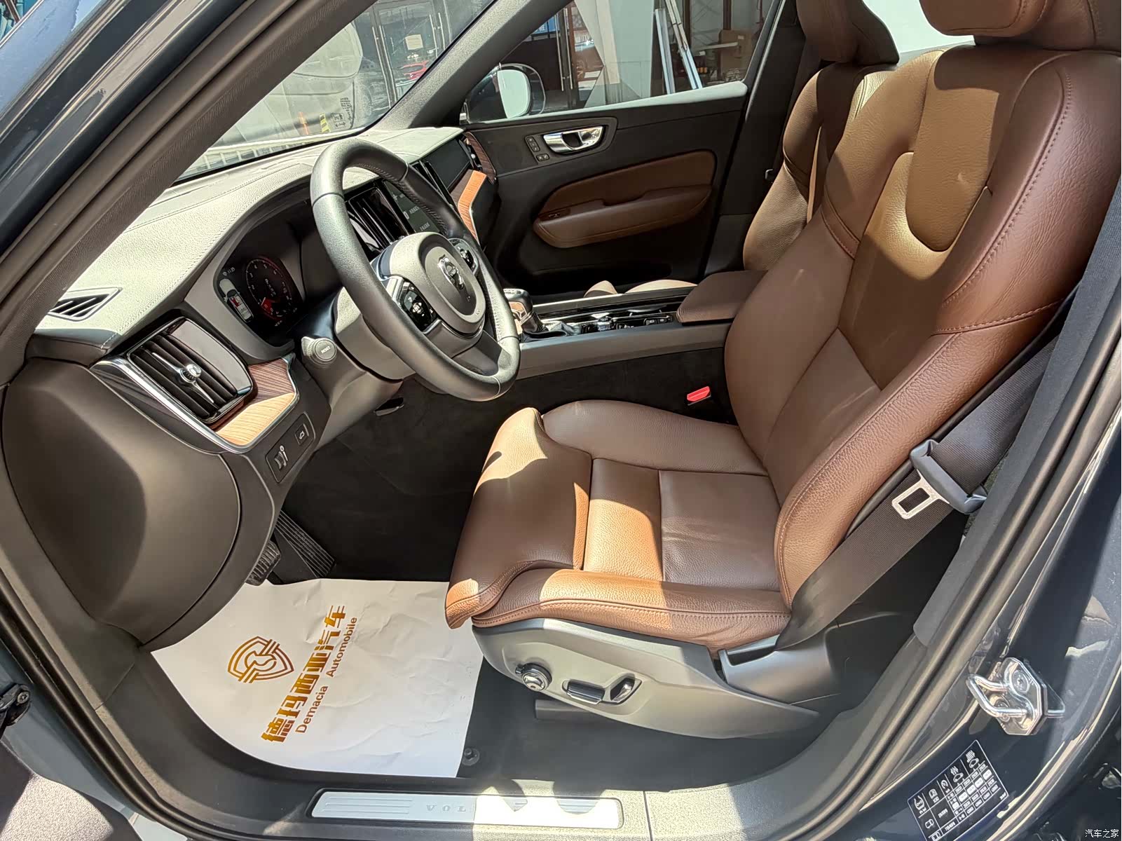 Volvo XC60, 2021 6