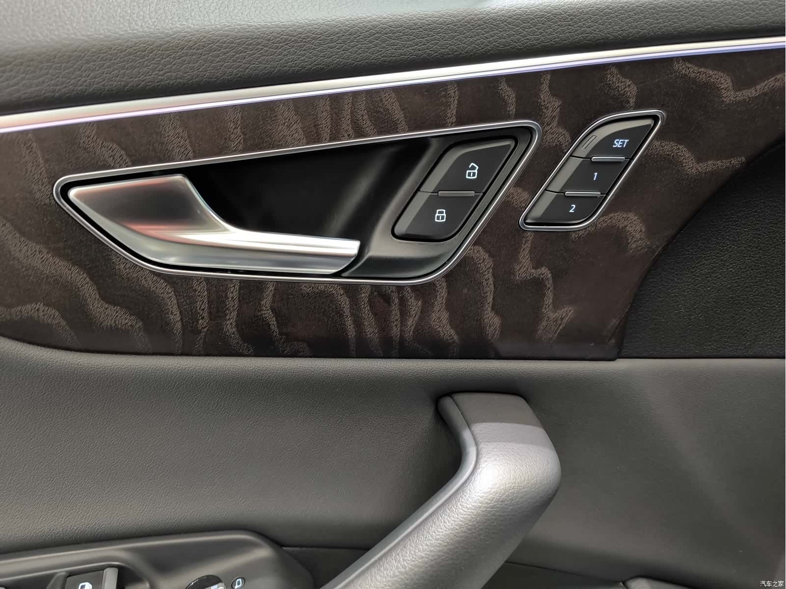 Audi Q8, 2022 25