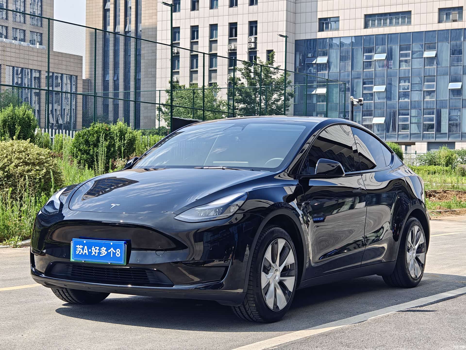Tesla Model Y, 2023 1