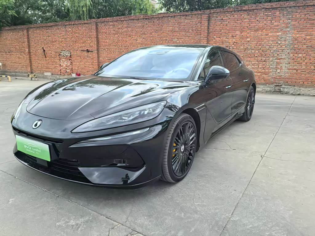 Denza Z9GT