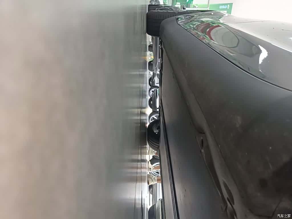 Tesla Model Y, 2023 21