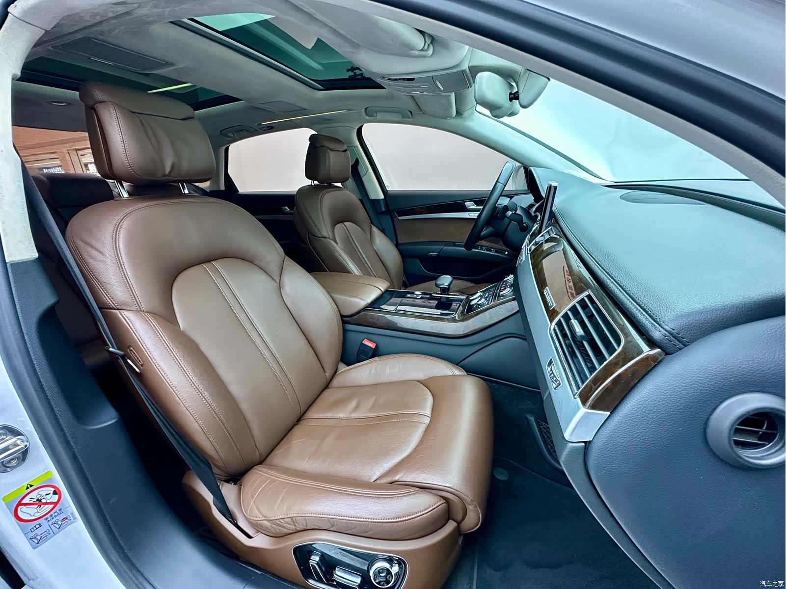 Audi A8L, 2015 10