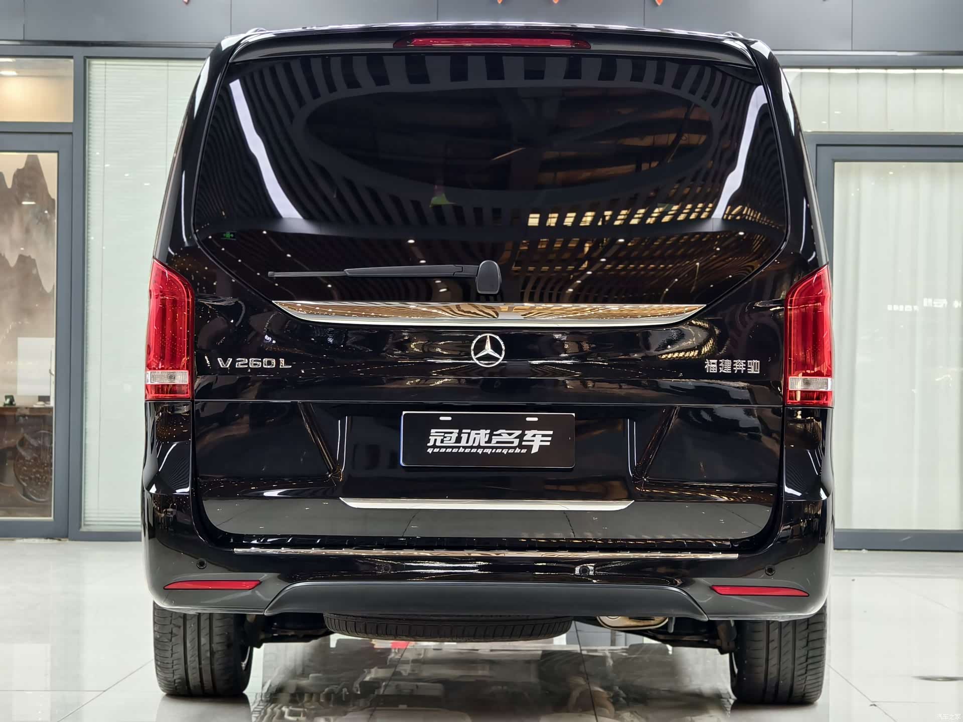 Mercedes-Benz V-Class, 2022 10