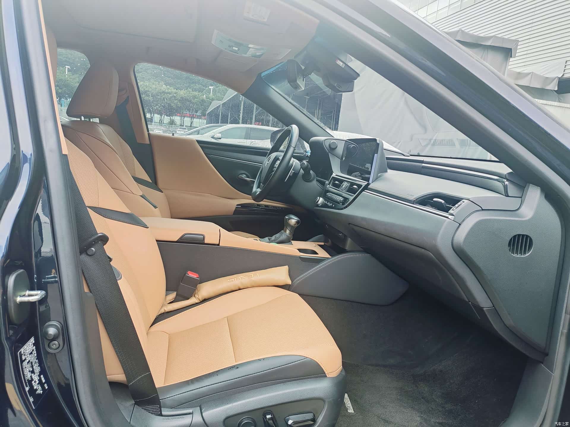 Lexus ES, 2024 15