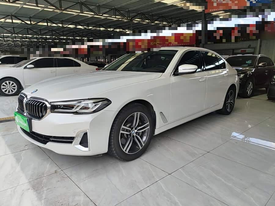 BMW 5 Series 2022, фото 1