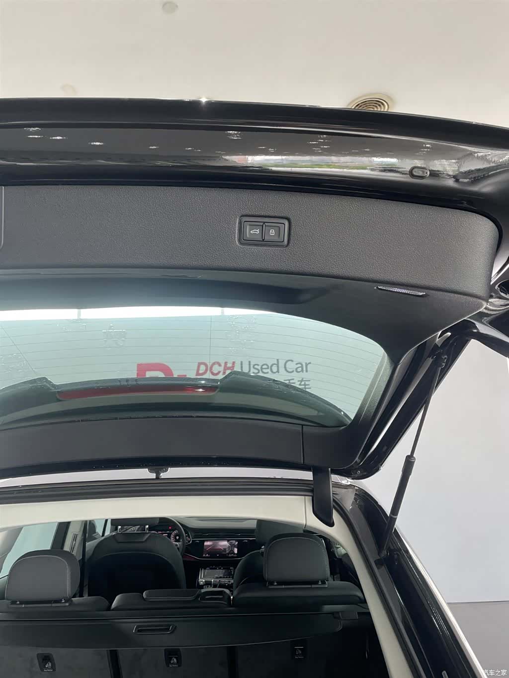 Audi Q7, 2025 8