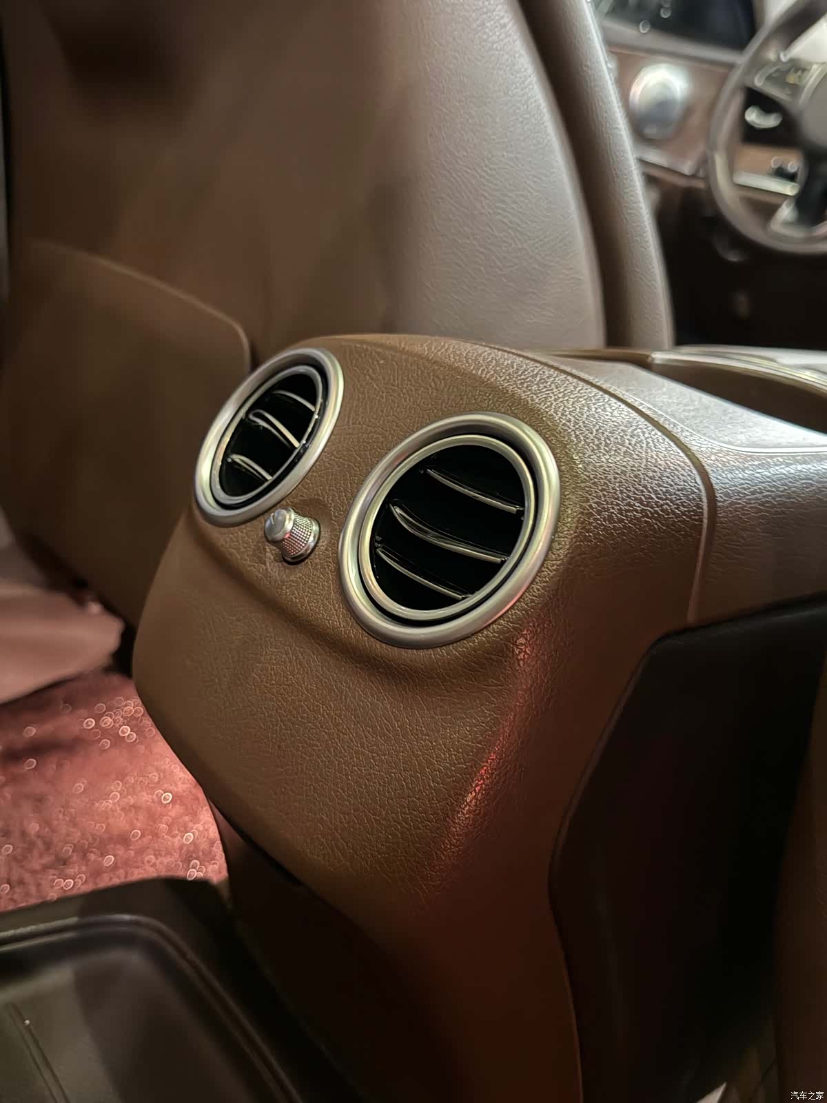 Mercedes-Benz E-Class, 2018 12