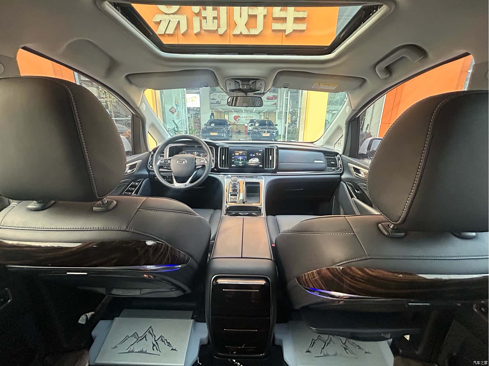 Trumpchi M8, 2023 17