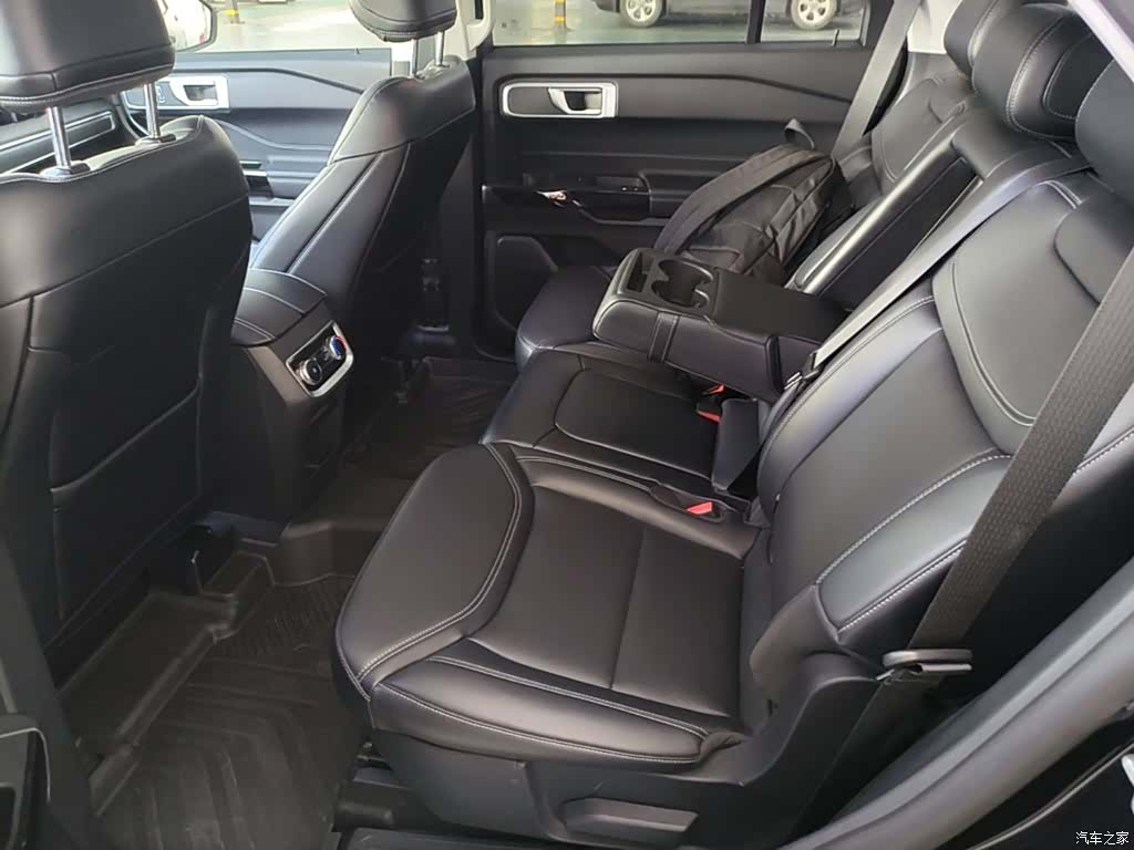 Ford Explorer, 2025 17