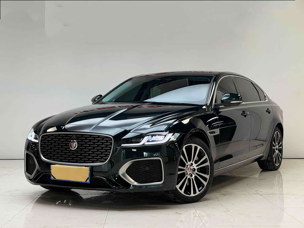Jaguar XFL