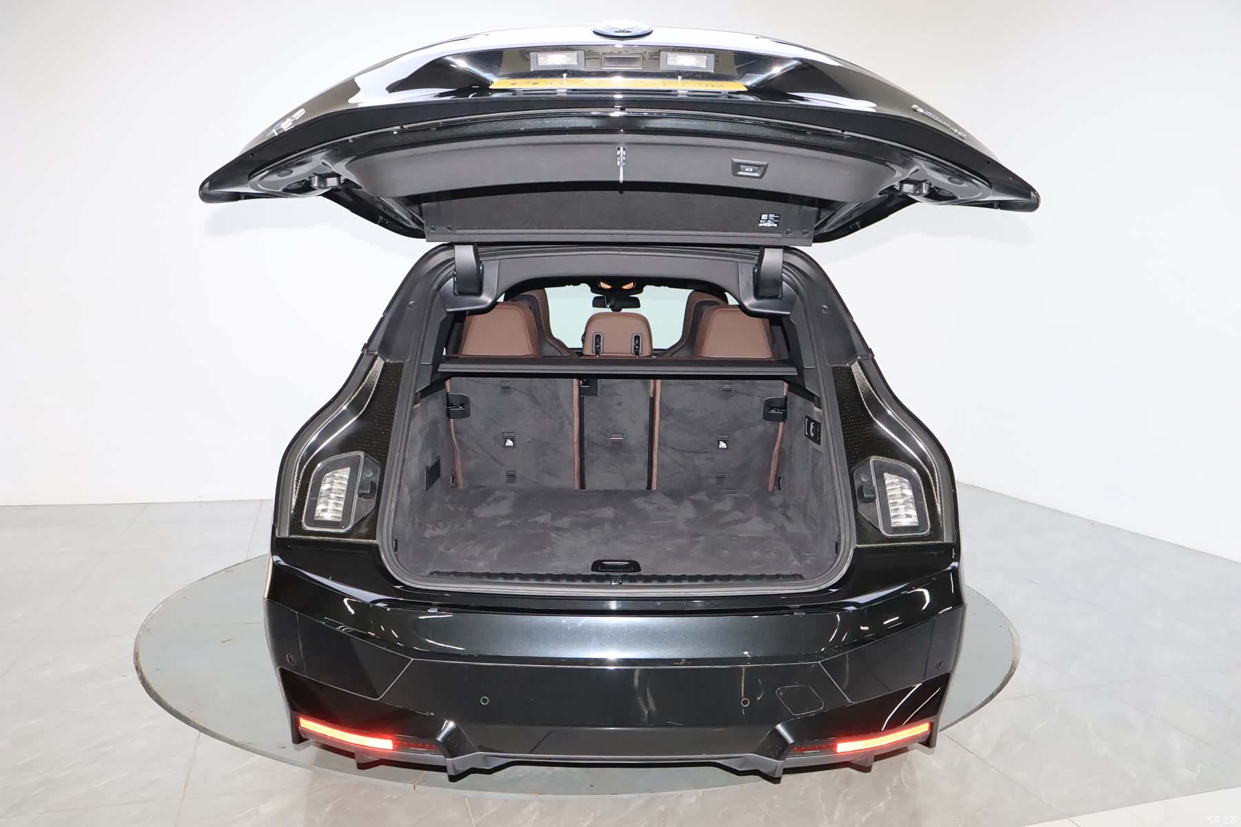 BMW iX, 2023 17