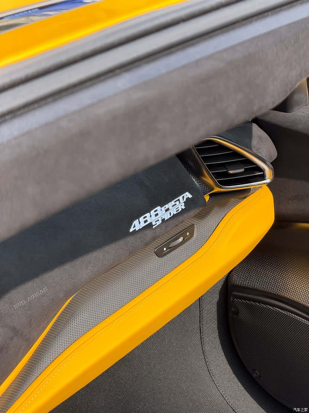 Ferrari 488, 2019 18