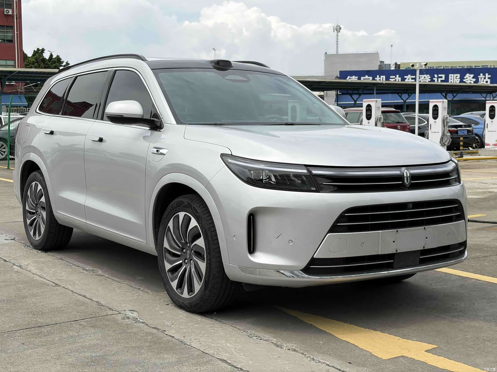 AITO M7, 2024 3