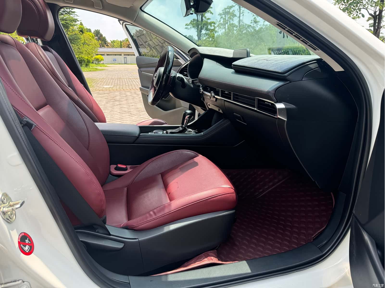 Mazda Mazda3, 2024 8