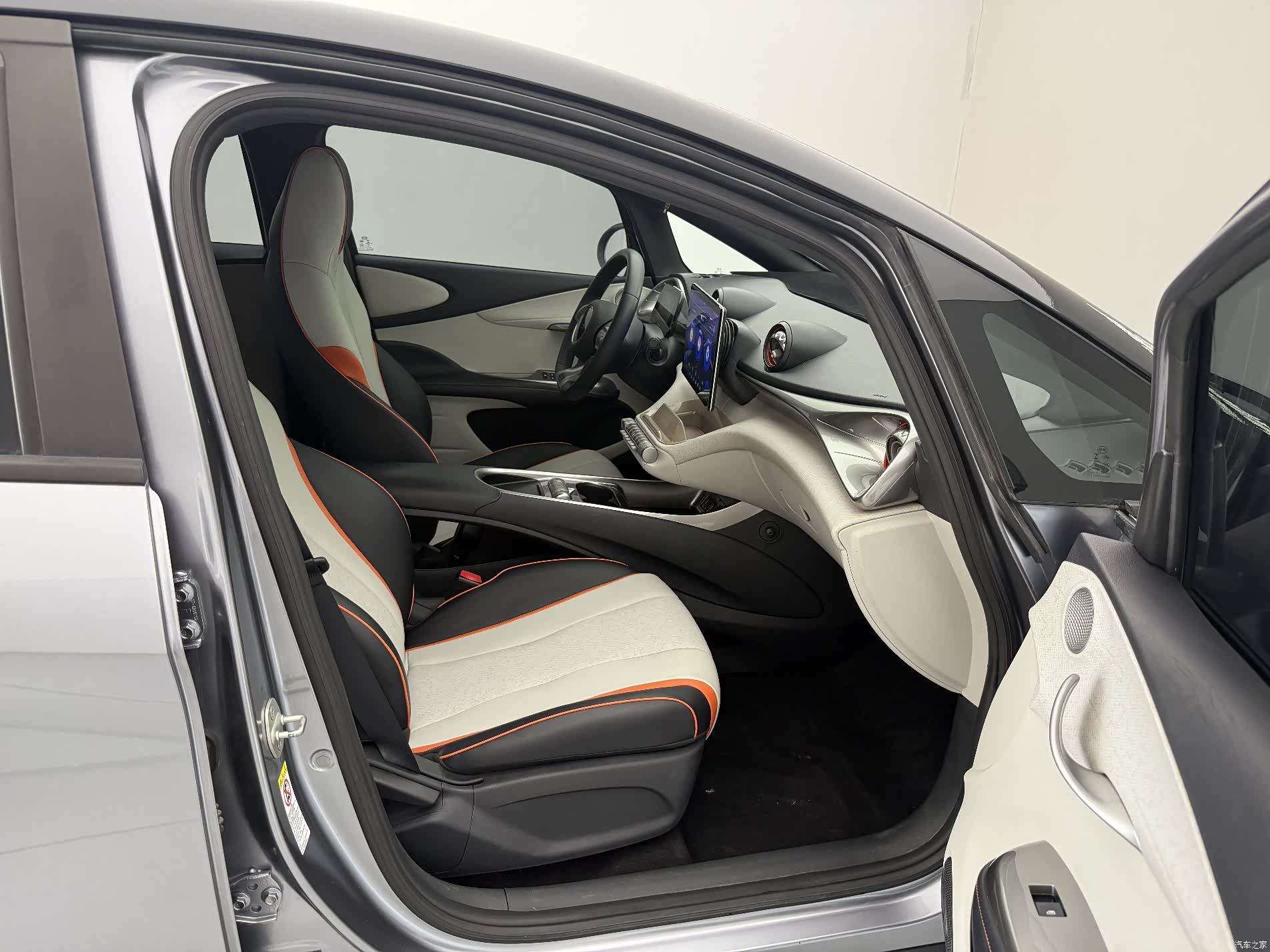 BYD Dolphin, 2022 17
