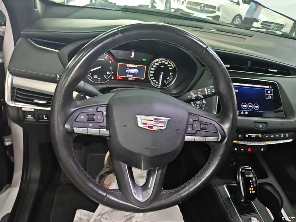 Cadillac XT4, 2020 11
