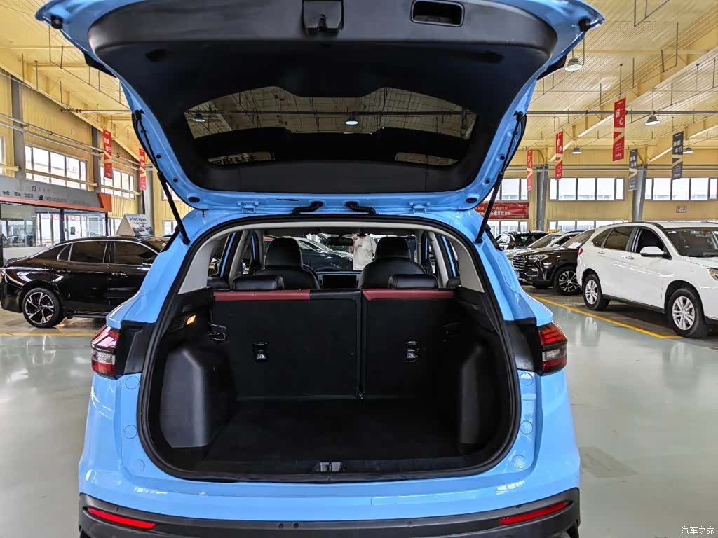 Geely Coolray, 2022 все фото