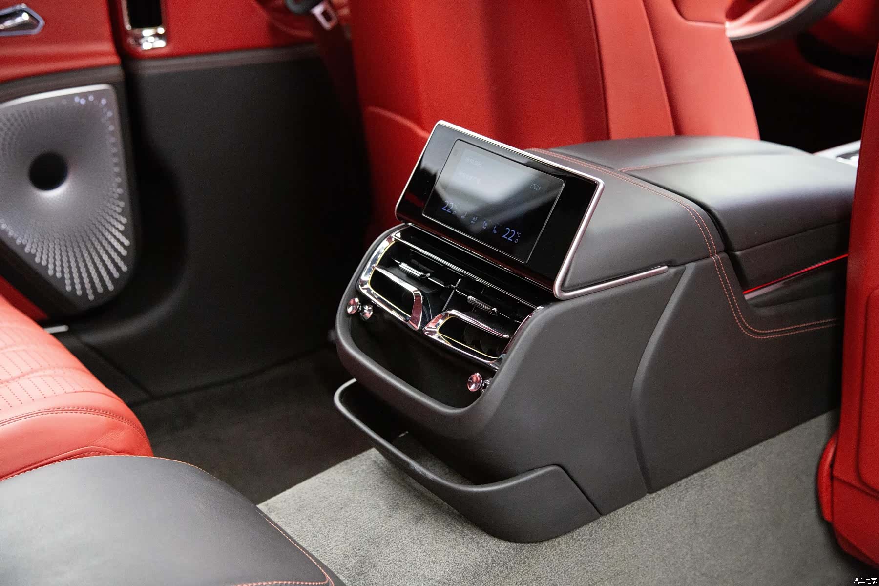 Bentley Flying Spur, 2021 12