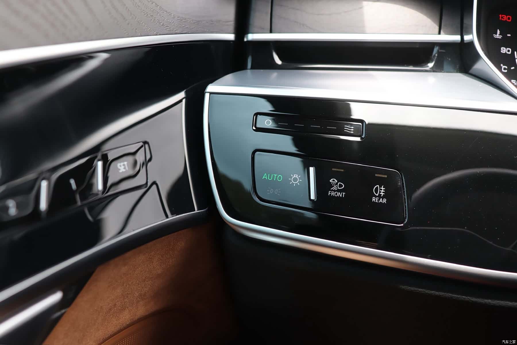 Audi A8L, 2022 21