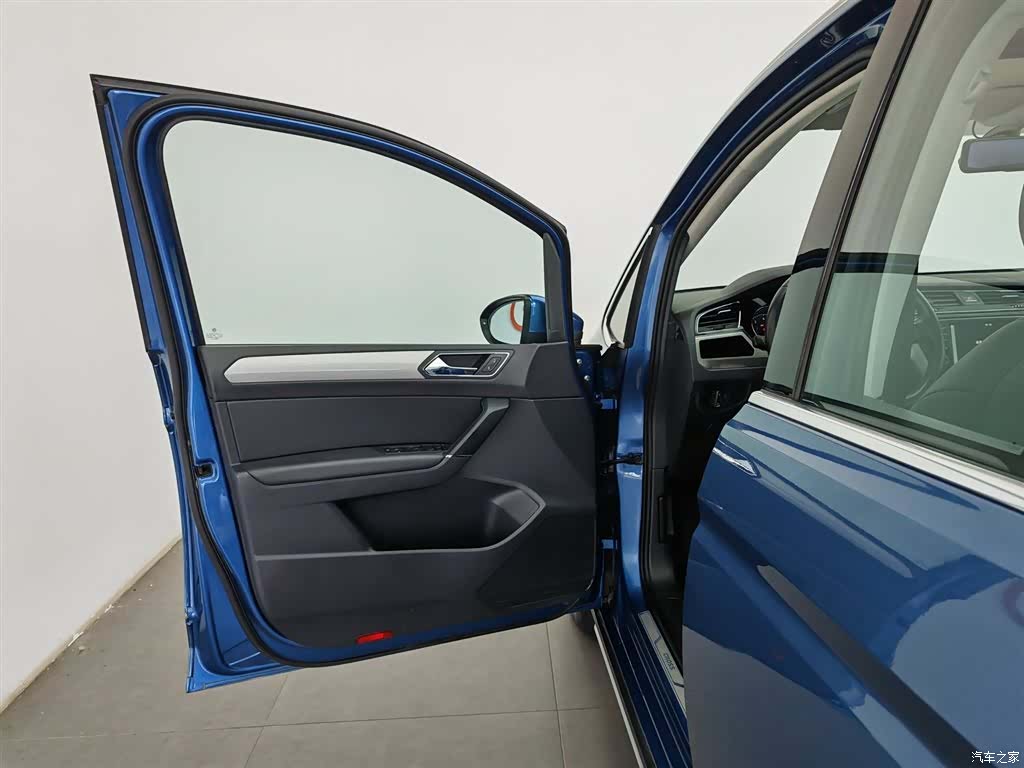 Volkswagen L, 2018 8