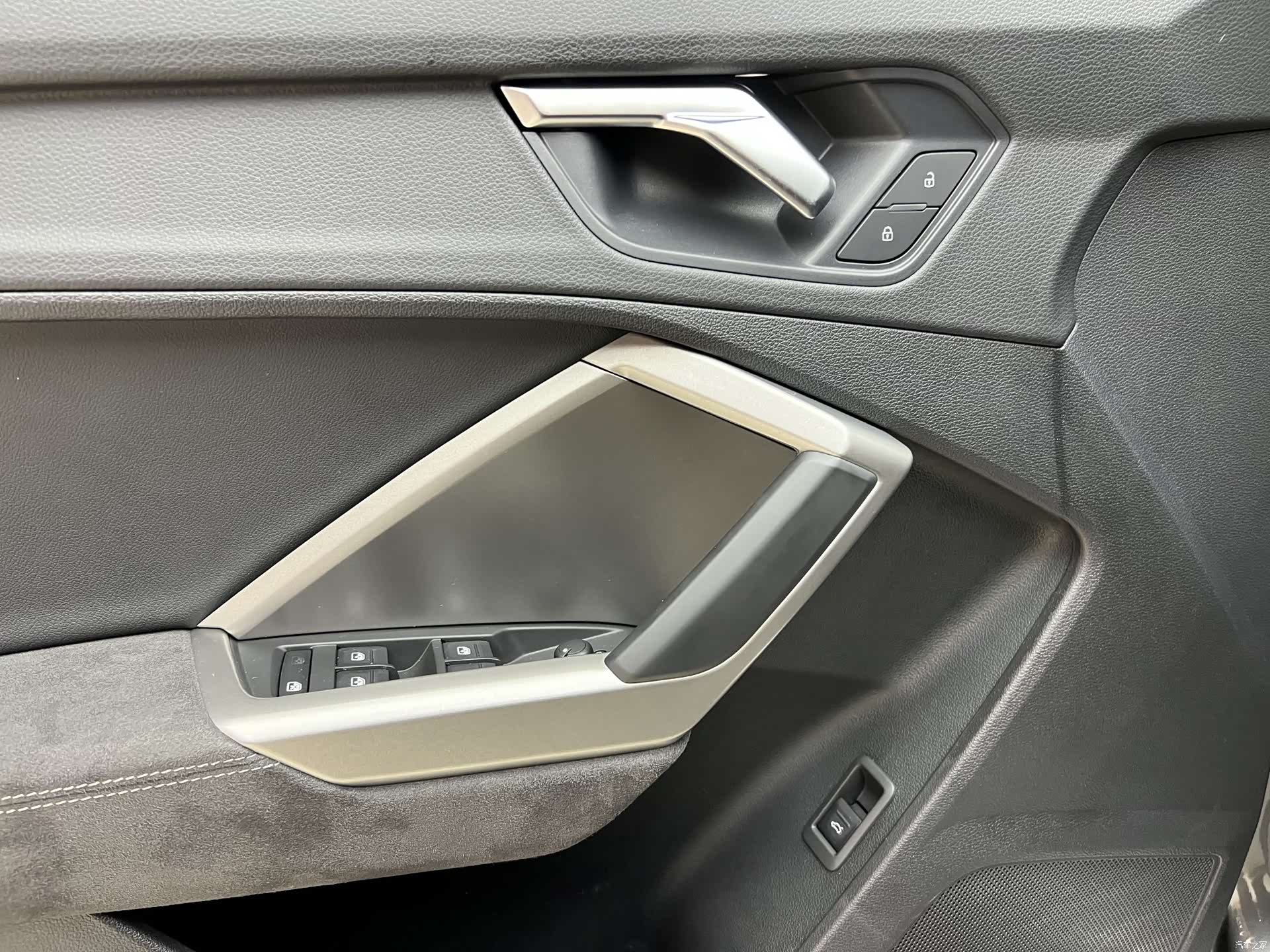 Audi Q3, 2023 10