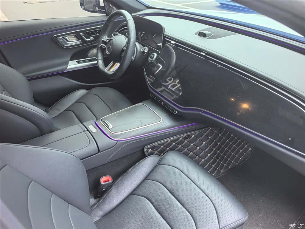 Mercedes-Benz E-Class, 2024 16