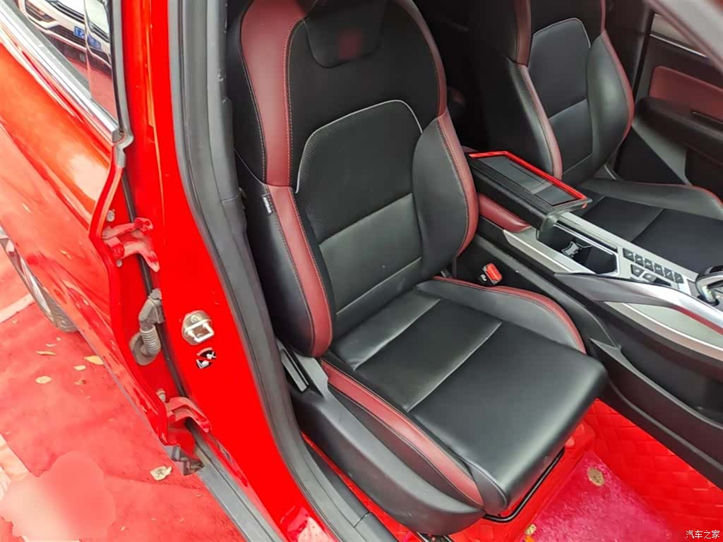Geely Coolray, 2019 25