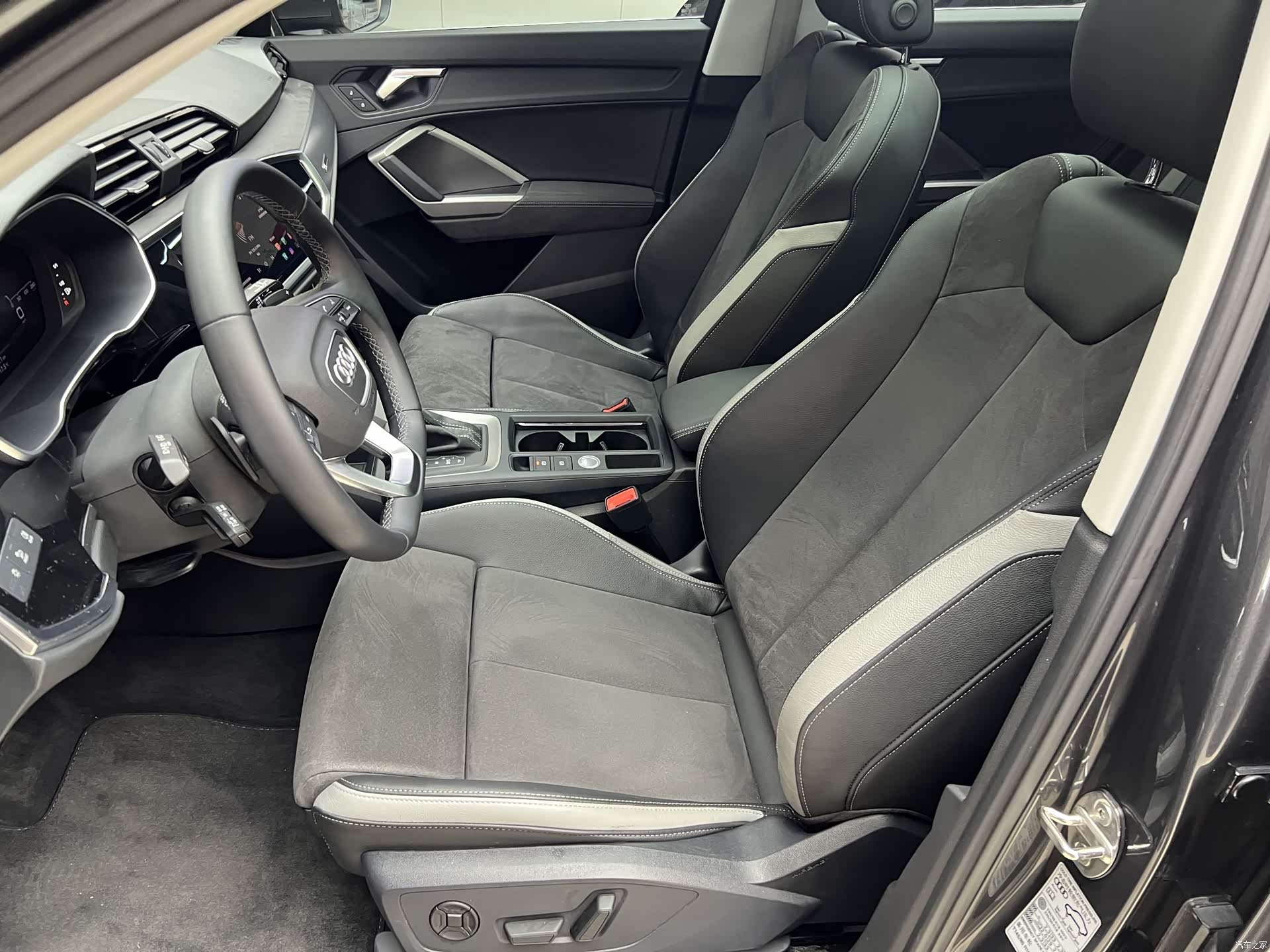 Audi Q3, 2023 9